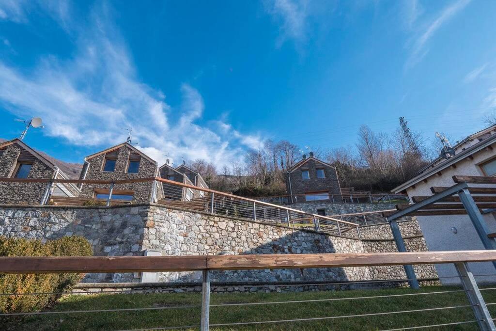 Magic Lake View With Beautiful Pool Area Bellano Exteriör bild