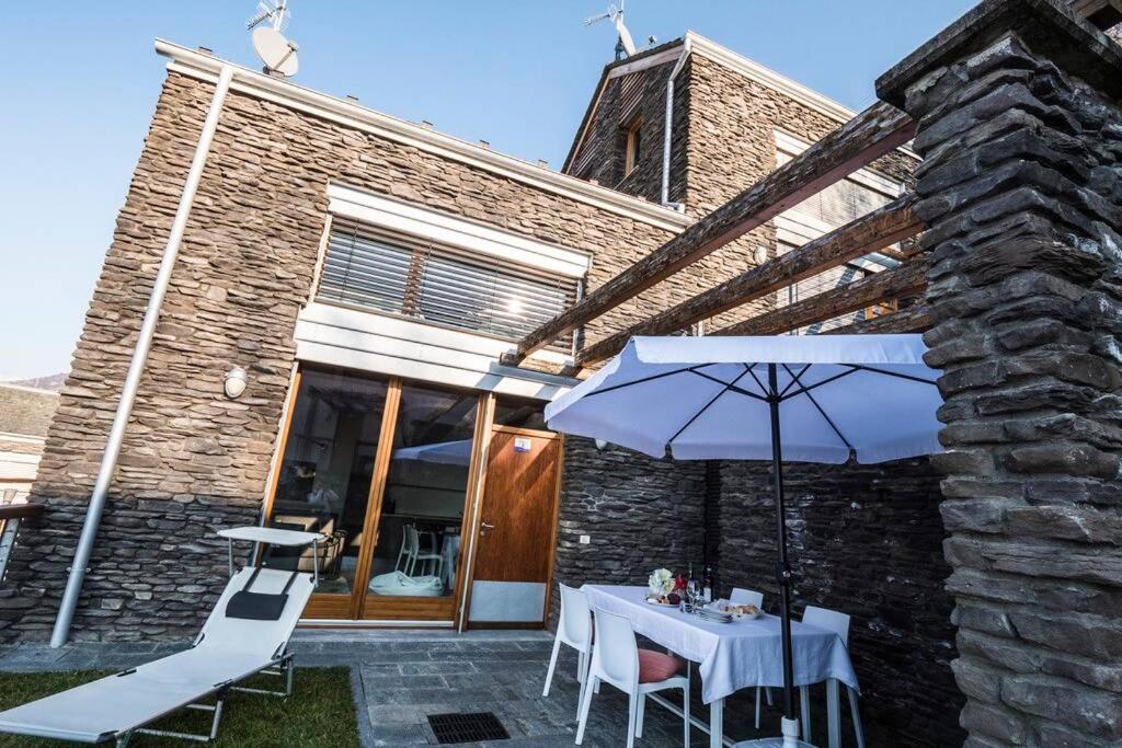 Magic Lake View With Beautiful Pool Area Bellano Exteriör bild