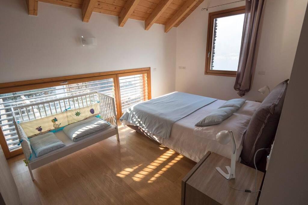 Magic Lake View With Beautiful Pool Area Bellano Exteriör bild