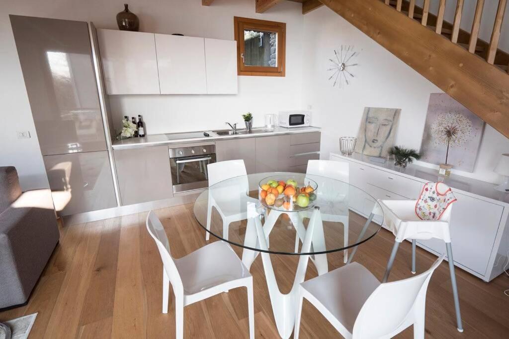Magic Lake View With Beautiful Pool Area Bellano Exteriör bild