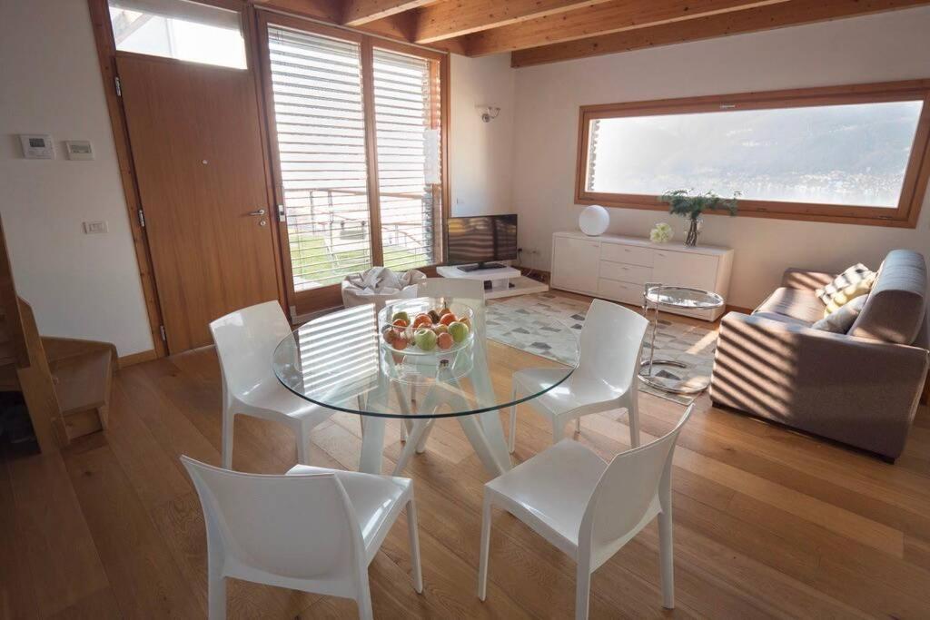 Magic Lake View With Beautiful Pool Area Bellano Exteriör bild